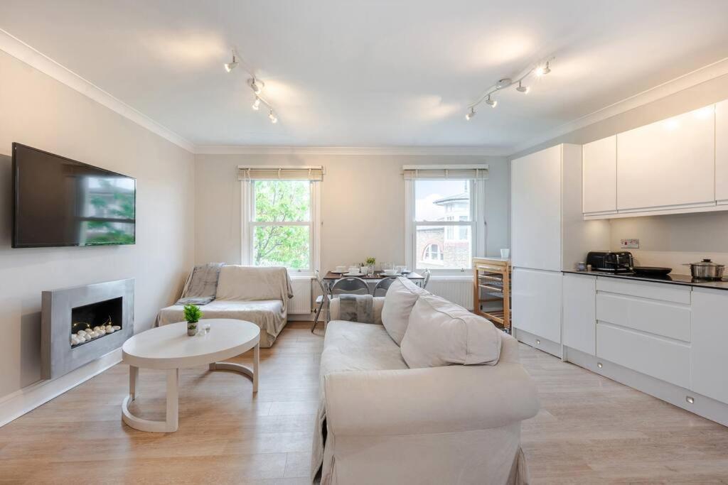 شقة Cosy 2 Bed In Kensington Olympia لندن المظهر الخارجي الصورة